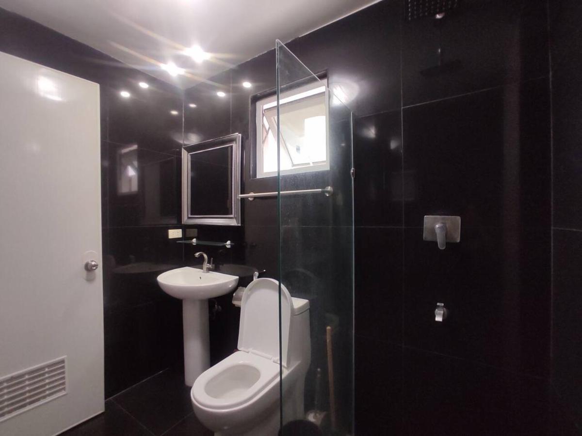 2Br Condo At Kandi Tower 2 Angeles Esterno foto